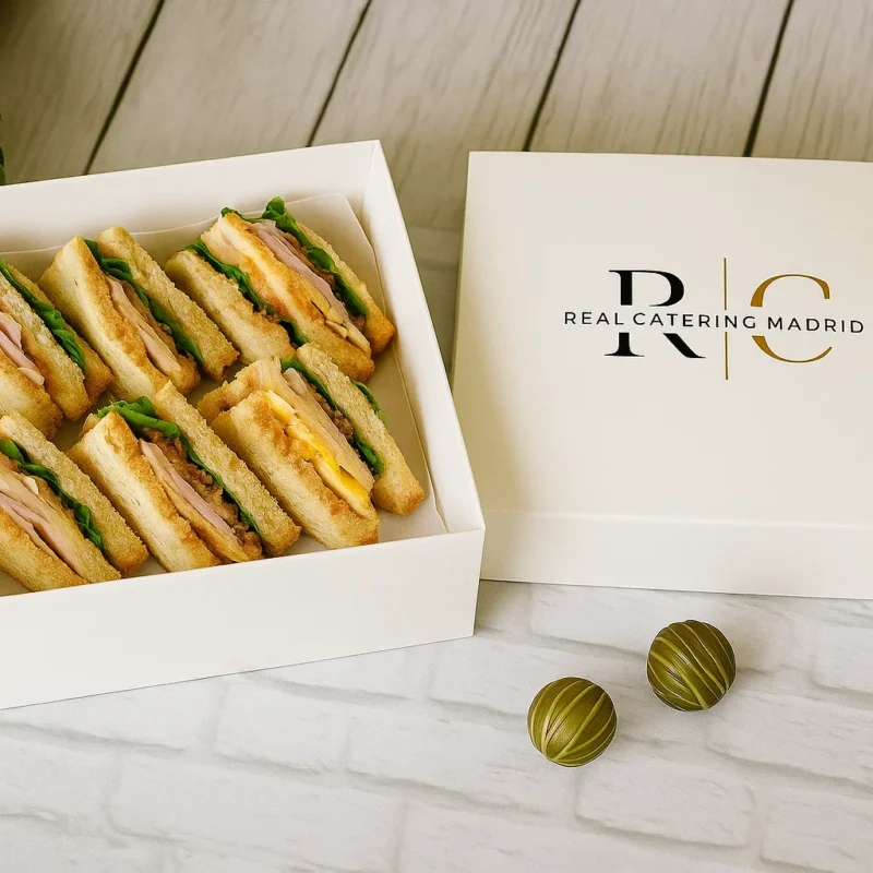 Bandeja mini American Sandwiches (8 uds)