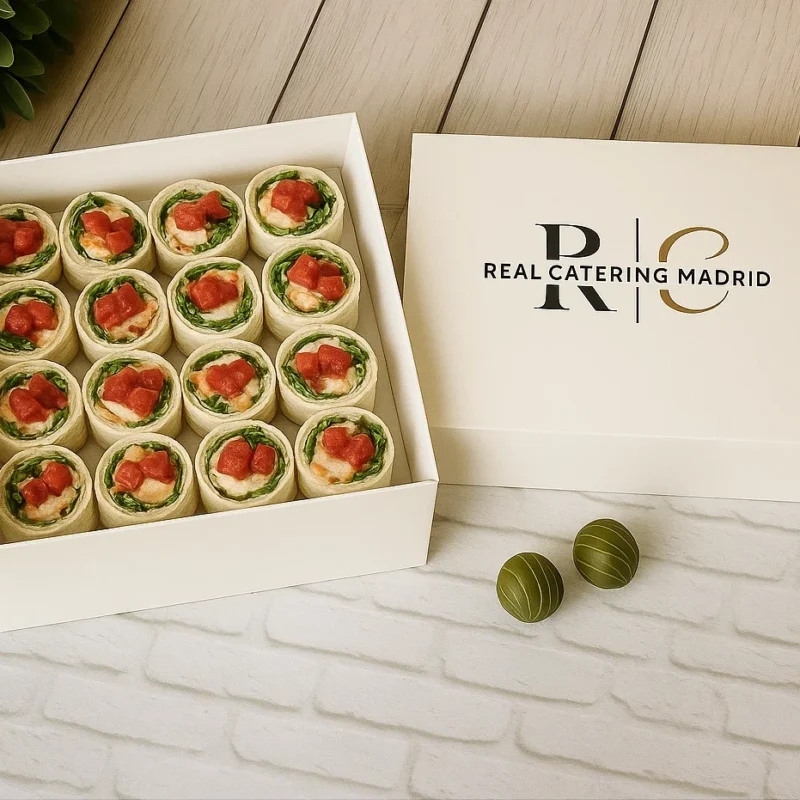 Bandeja 16 Mini Wraps «Club» — Pollo crujiente, bacon y queso crema