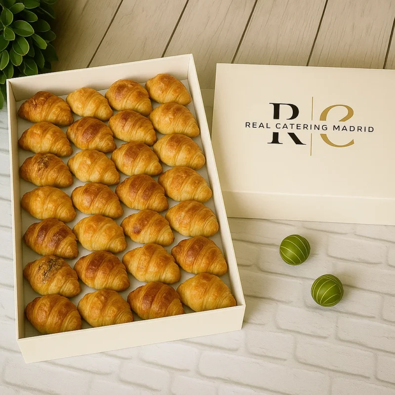 Bandeja 24 Bollería Salada «Trío de Croissants» — Queso & York / Sobrasada / Frankfurt